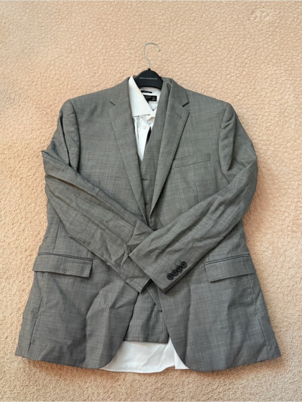 Egara Men's 3-Piece Slim Fit Wool Suit